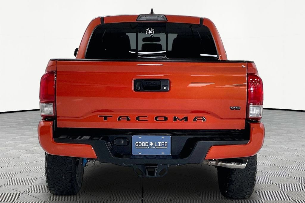 Used 2017 Toyota Tacoma TRD Sport w/ Tow Package (A/T) AWD/4WD image 5