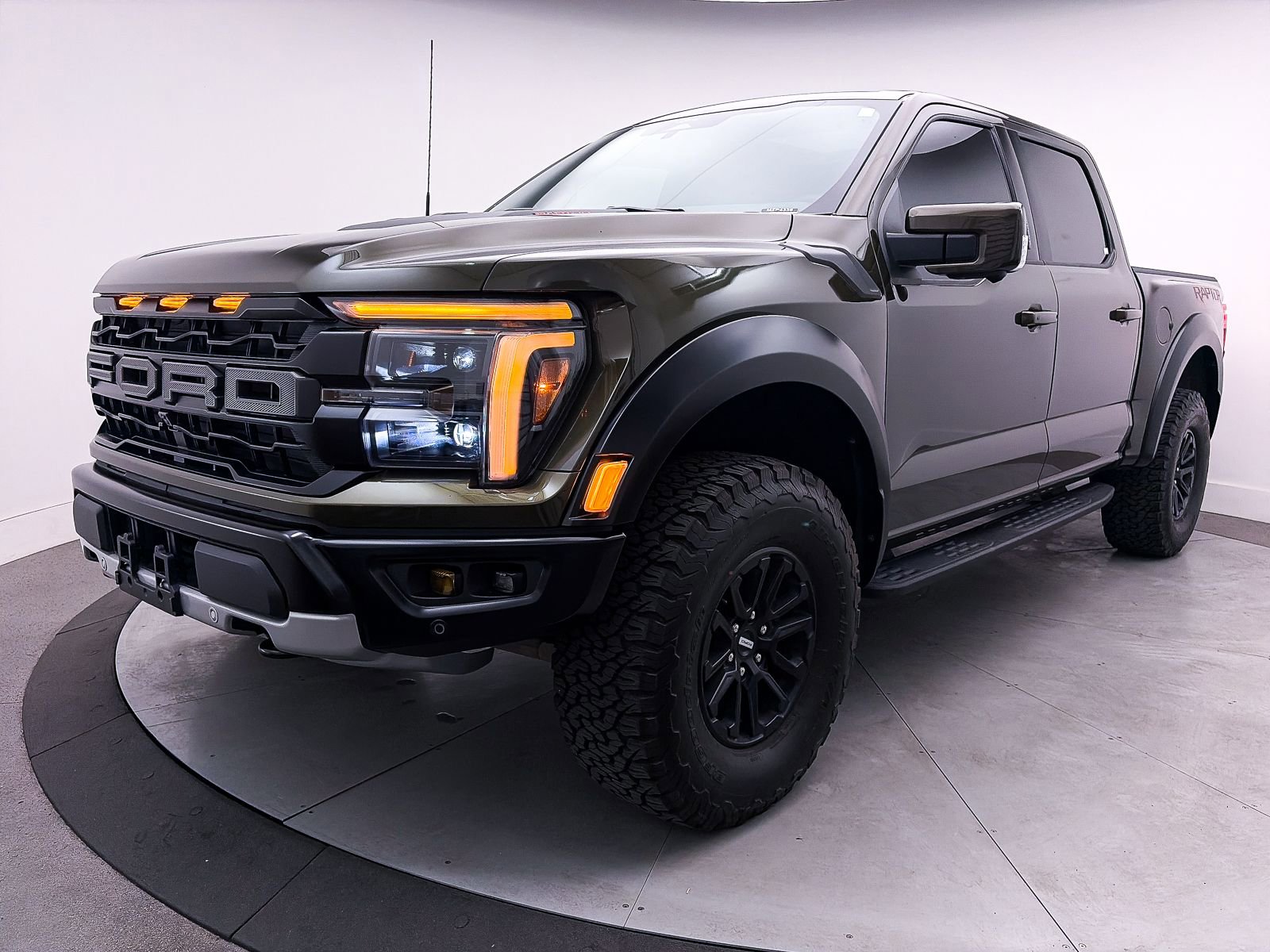 Used 2024 Ford F150 Raptor image 16