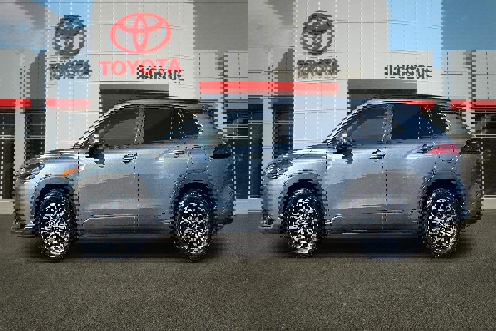 Used 2023 Toyota Corolla Cross S w/ Moonroof Package image 6