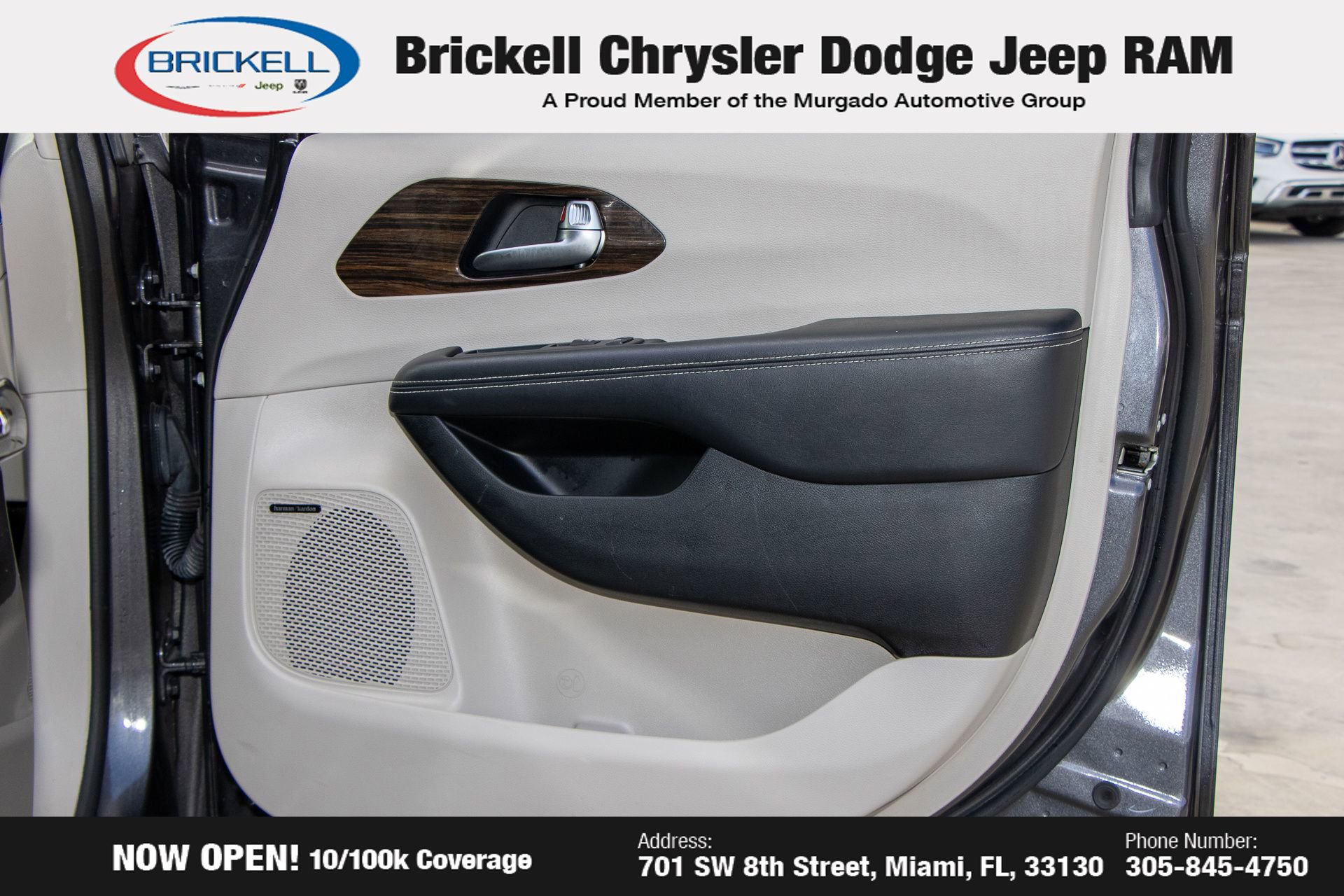 Used 2022 Chrysler Pacifica Limited image 11