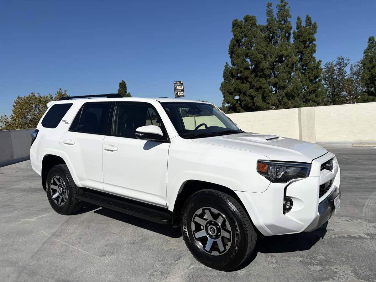 Used 2024 Toyota 4Runner TRD Off-Road Premium image 45