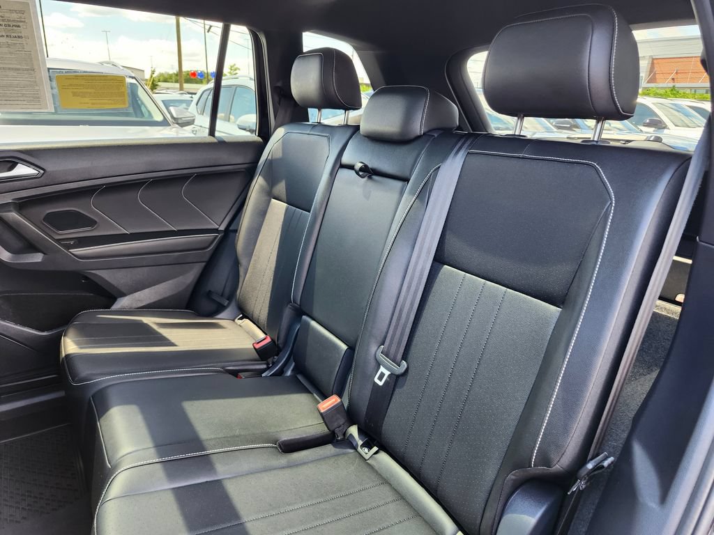 Certified 2024 Volkswagen Tiguan SE R-Line AWD/4WD image 13