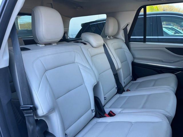 Used 2025 Lincoln Navigator Reserve AWD/4WD image 35