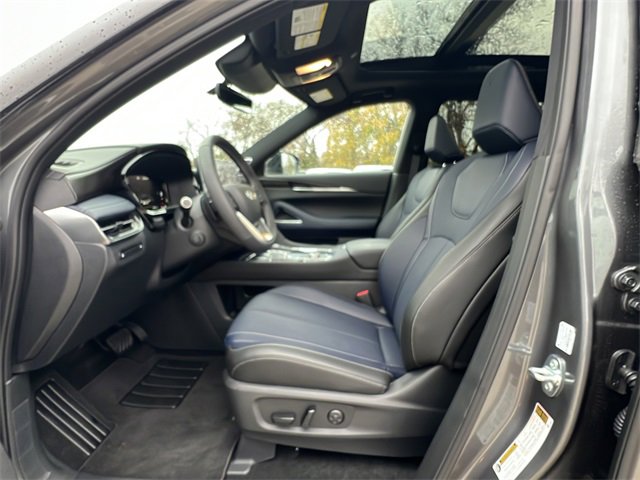 New 2026 INFINITI QX60 Sport w/ Dark Cargo Package image 26