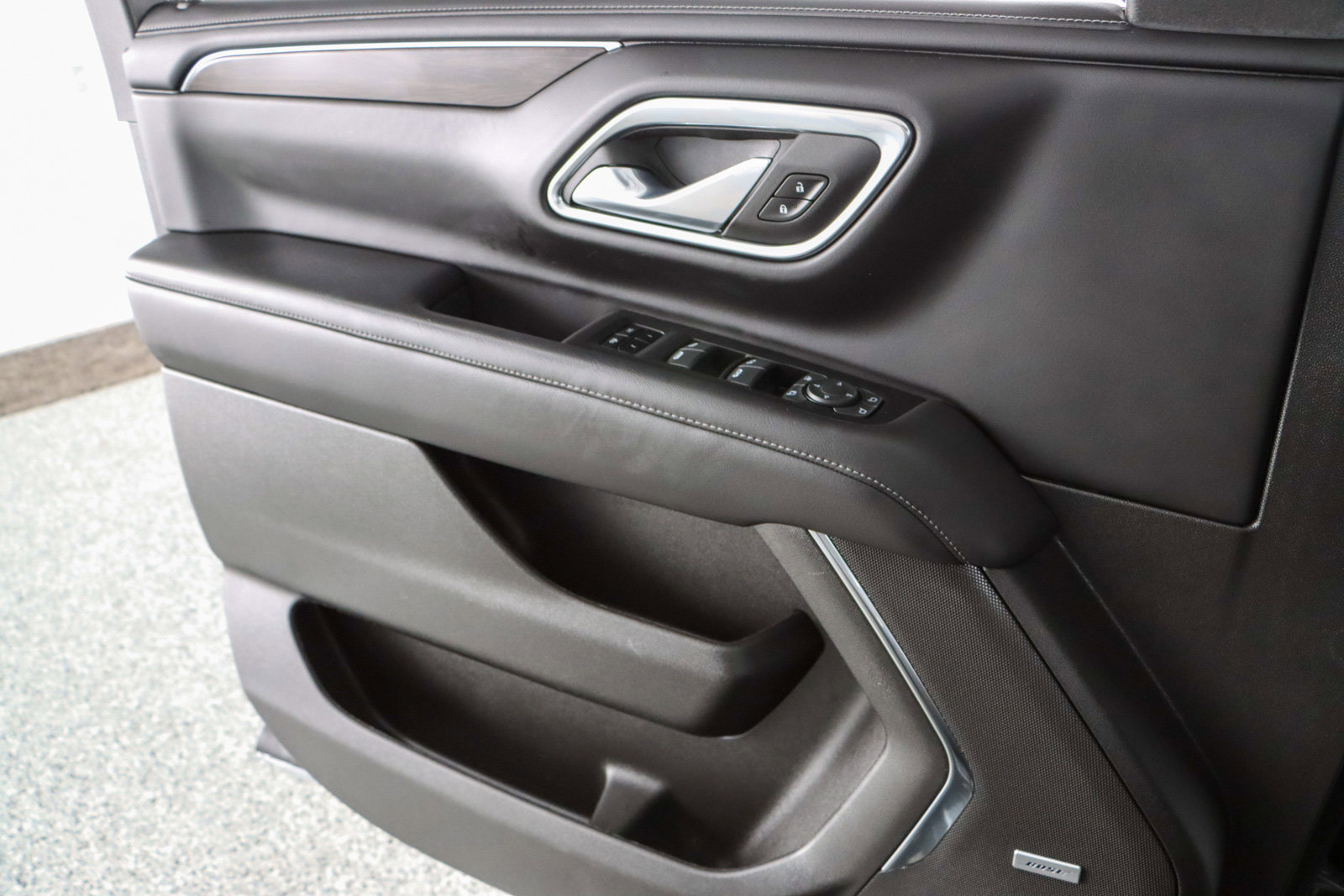 Used 2023 Chevrolet Tahoe Z71 w/ Luxury Package image 25