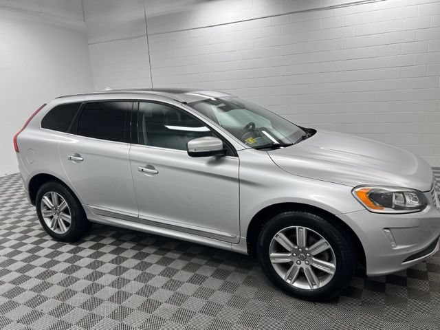 Used 2017 Volvo XC60 T5 Inscription w/ Preferred Option Package AWD/4WD image 4
