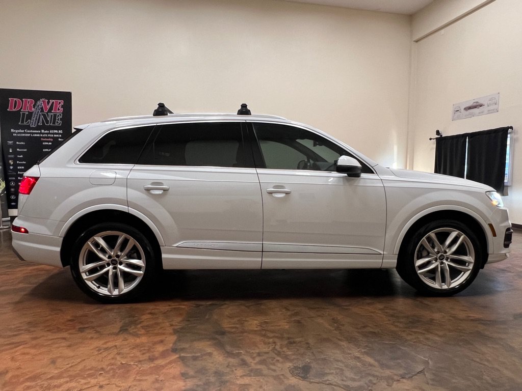 Used 2018 Audi Q7 3.0T Prestige AWD/4WD image 10