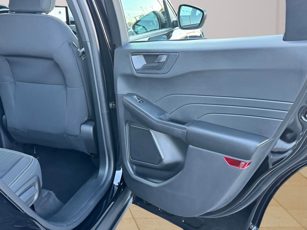 Used 2023 Ford Escape AWD image 15