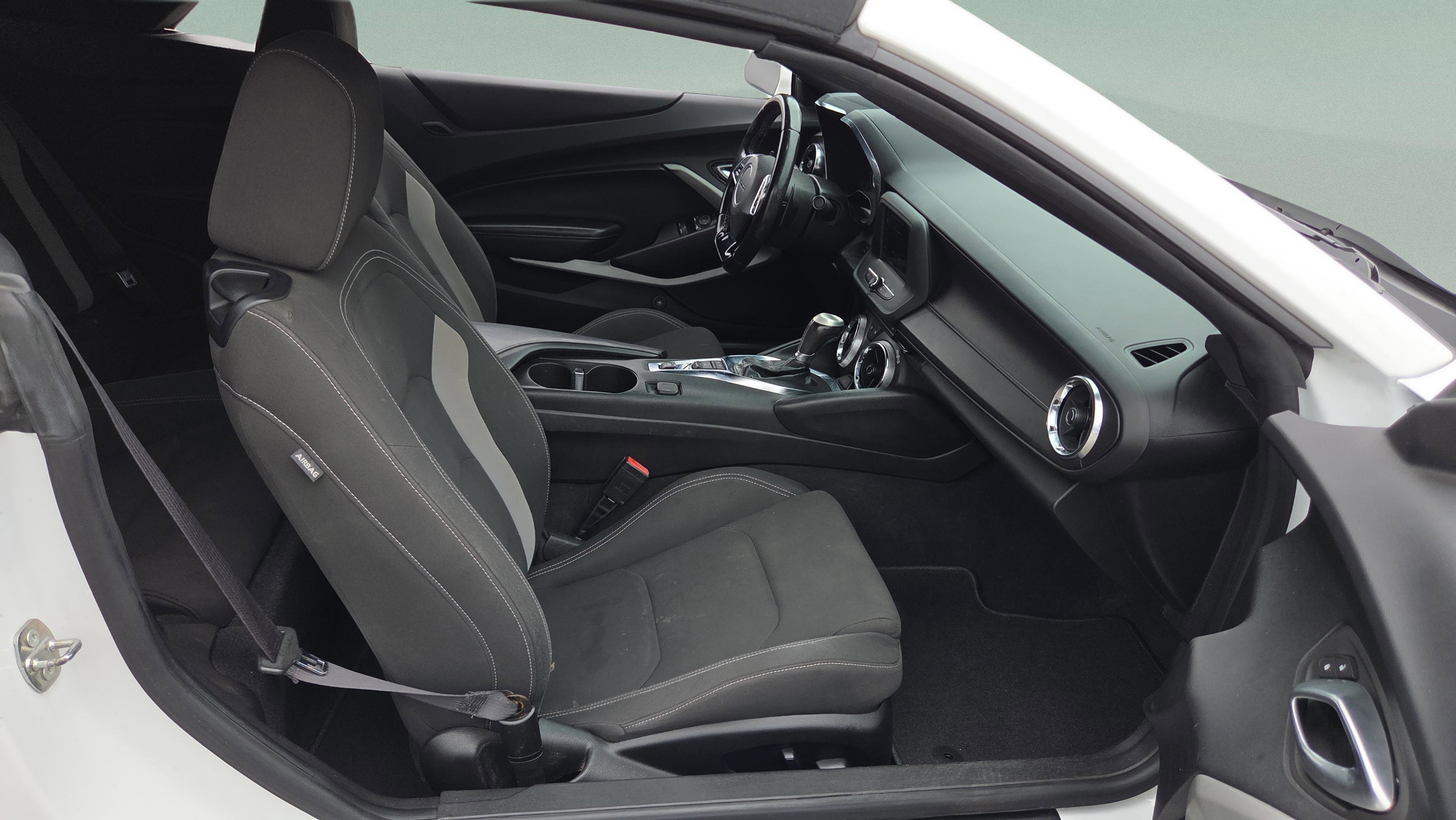 Certified 2022 Chevrolet Camaro LT RWD image 15