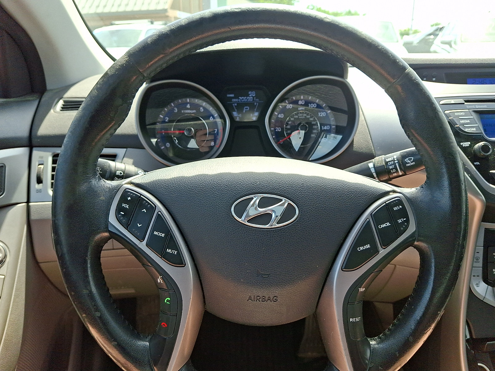 Used 2013 Hyundai Elantra Limited FWD image 18