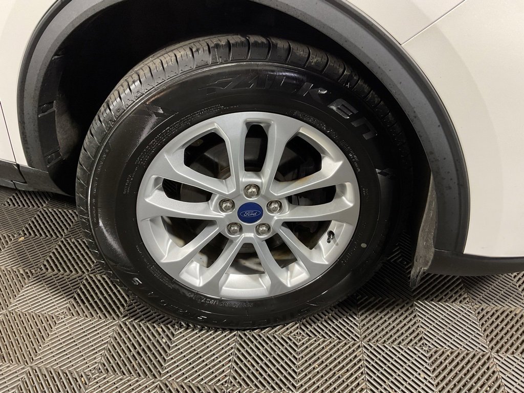 Used 2022 Ford Escape SE image 36