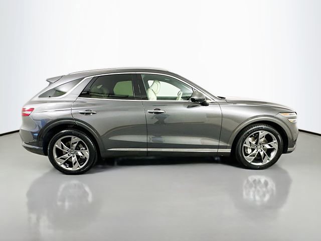 Used 2023 Genesis Electrified GV70 AWD/4WD image 4