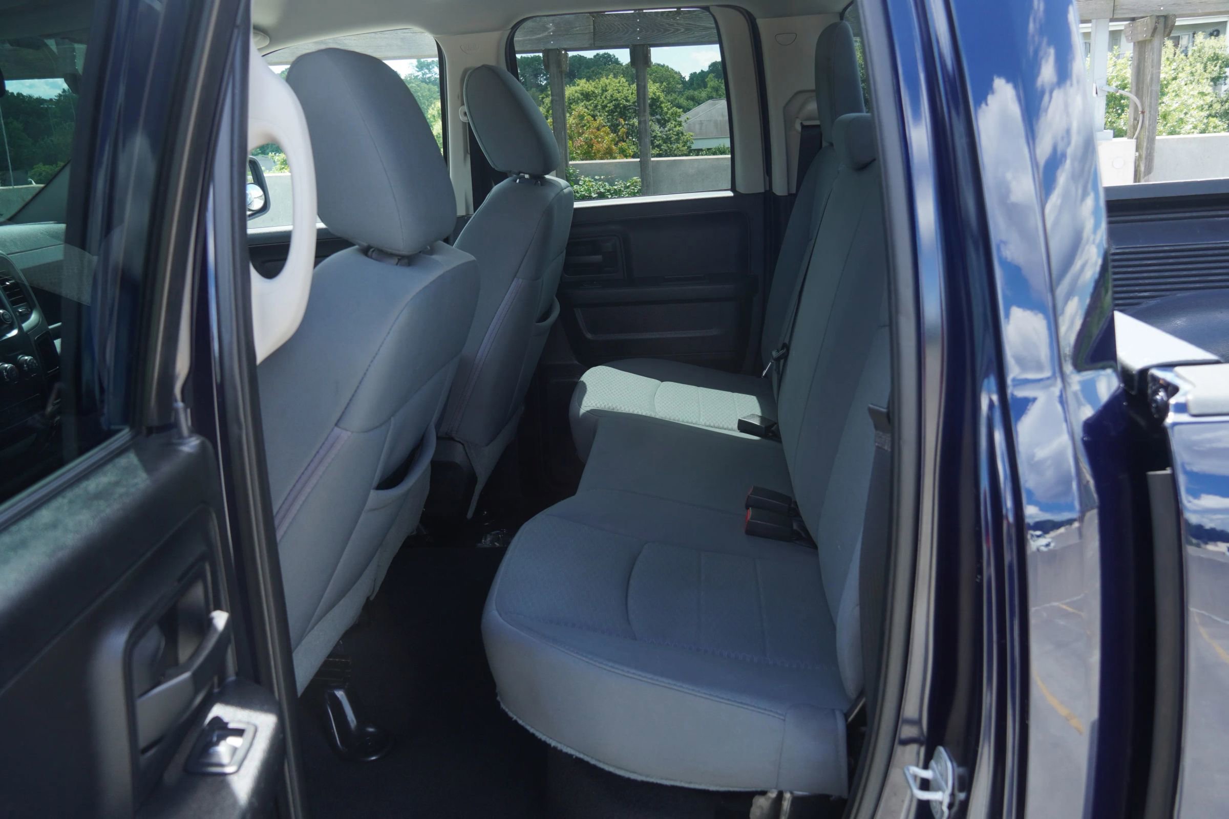 Used 2013 RAM 1500 Express image 24