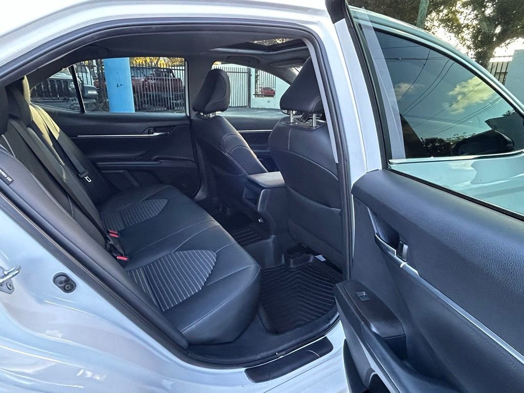 Used 2024 Toyota Camry SE w/ Convenience Package FWD image 33