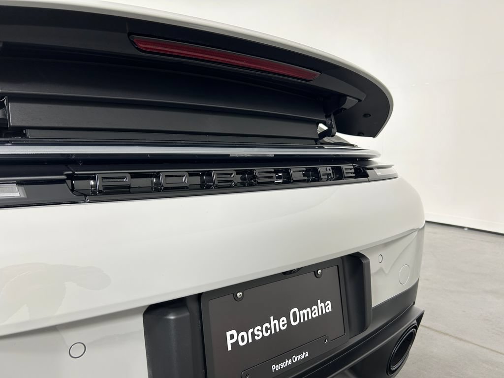 Certified 2025 Porsche 911 Carrera RWD image 30