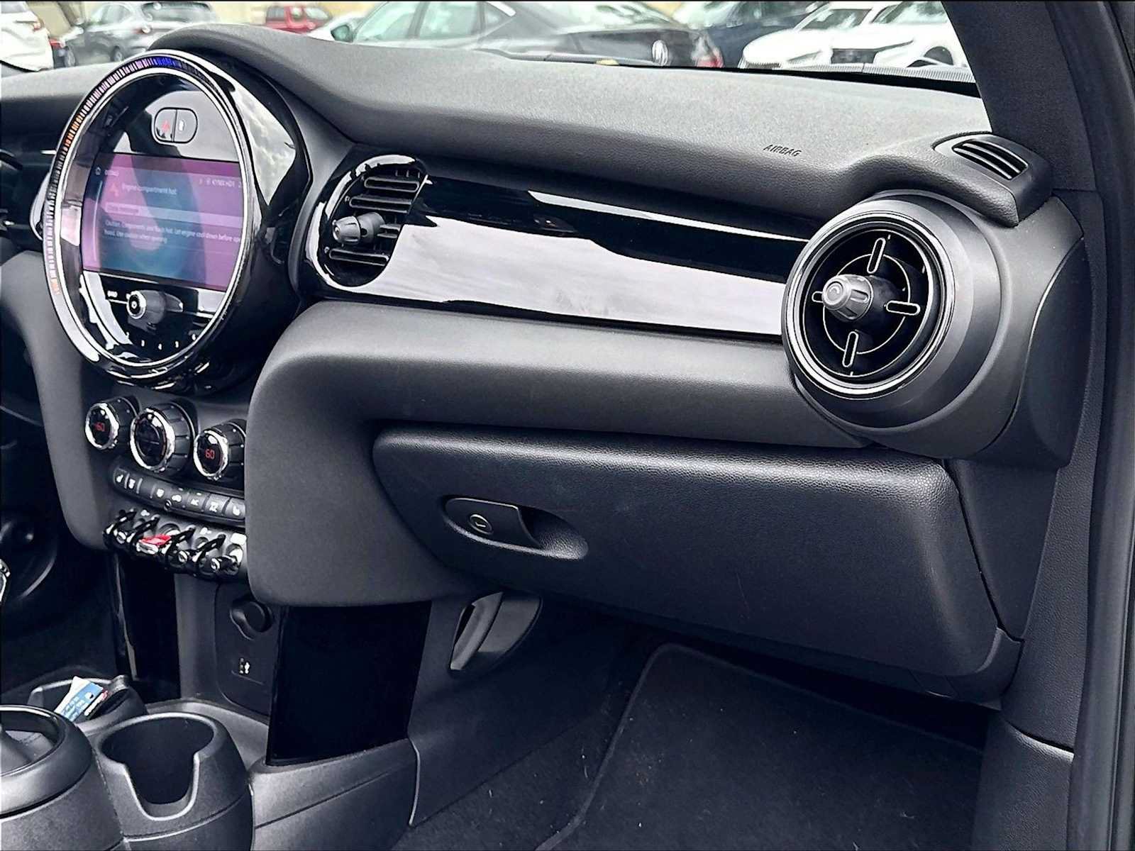 Used 2024 MINI Cooper S FWD image 18