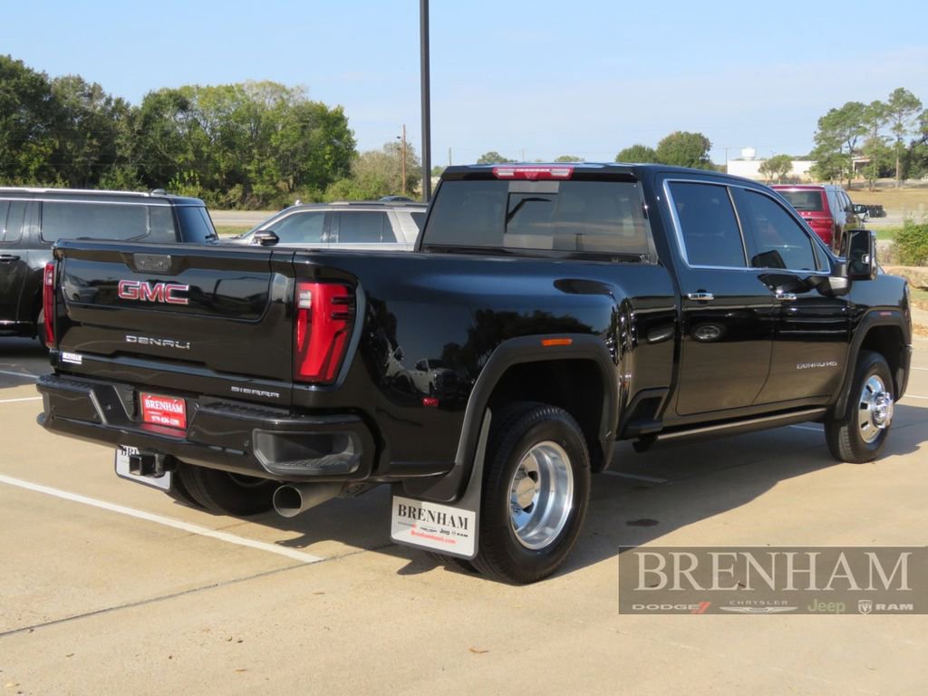 Used 2025 GMC Sierra 3500 Denali w/ Technology Package image 6