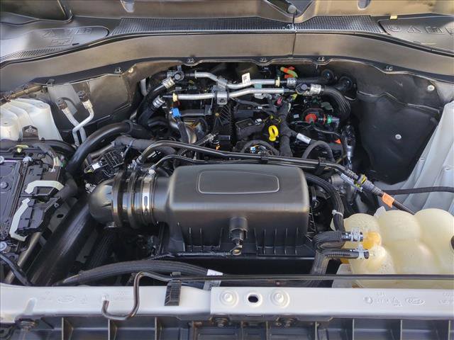 Used 2024 Ford Explorer XLT w/ Equipment Group 202A image 24
