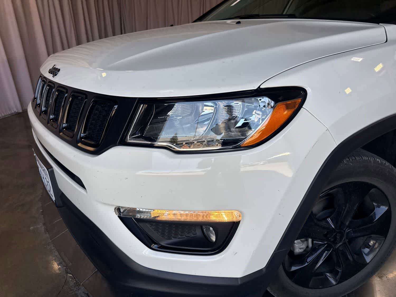 Used 2021 Jeep Compass Latitude FWD image 9