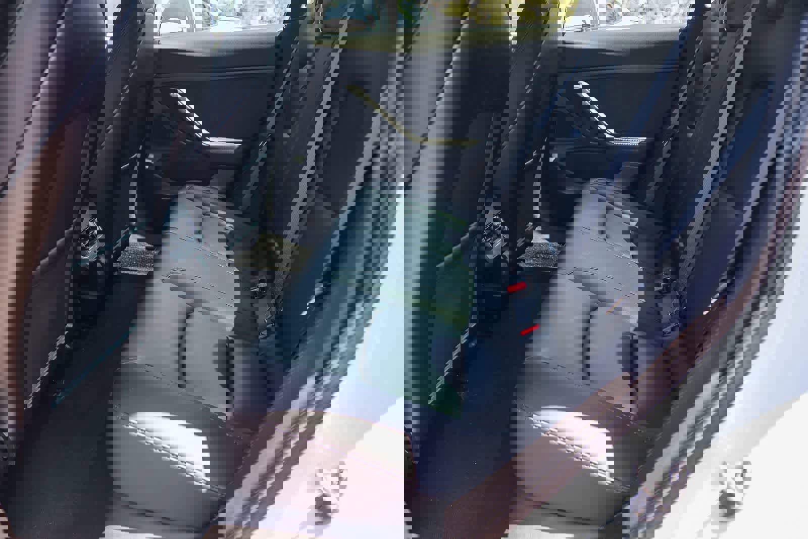 Used 2020 Tesla Model 3 Standard Range Plus RWD image 18