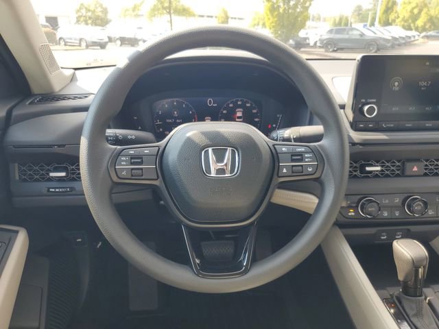 Used 2025 Honda Accord SE image 10
