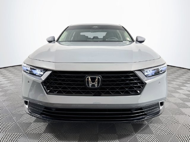 Used 2024 Honda Accord Touring image 11