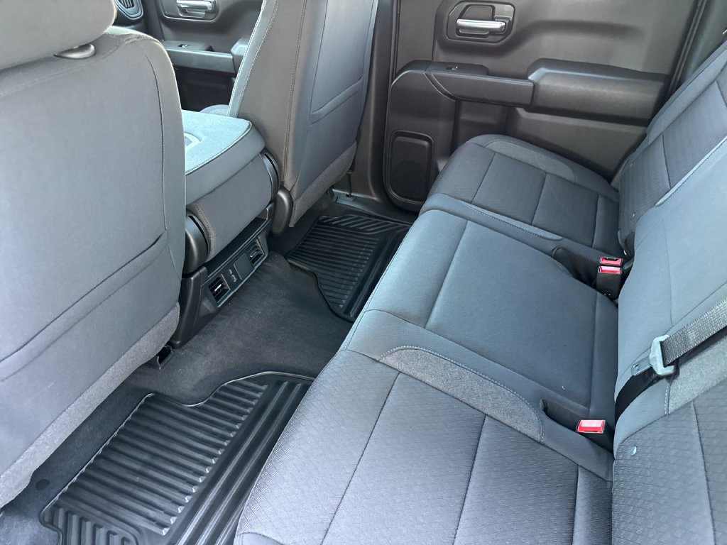 New 2026 Chevrolet Silverado 1500 Custom w/ LPO, Dark Essentials Package RWD image 11