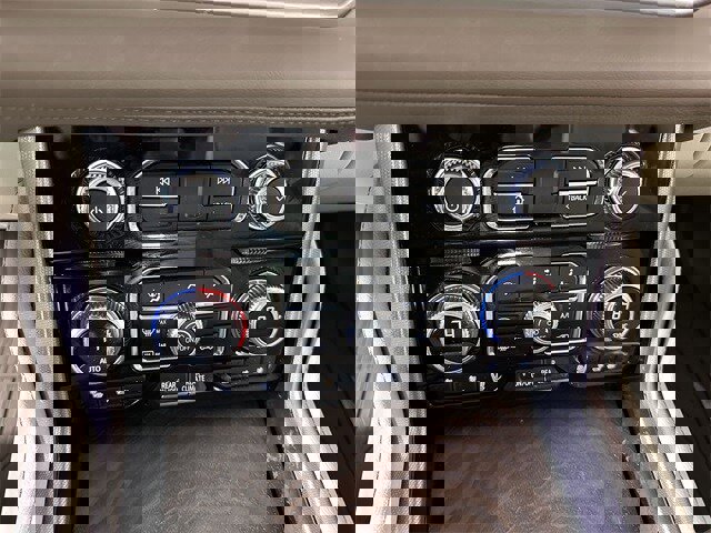 Used 2024 GMC Yukon XL Denali w/ Max Trailering Package image 17