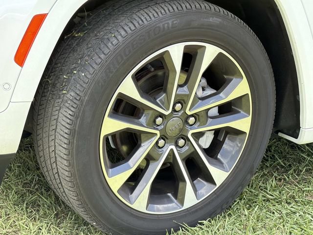 Used 2022 Jeep Grand Cherokee Overland AWD/4WD image 15