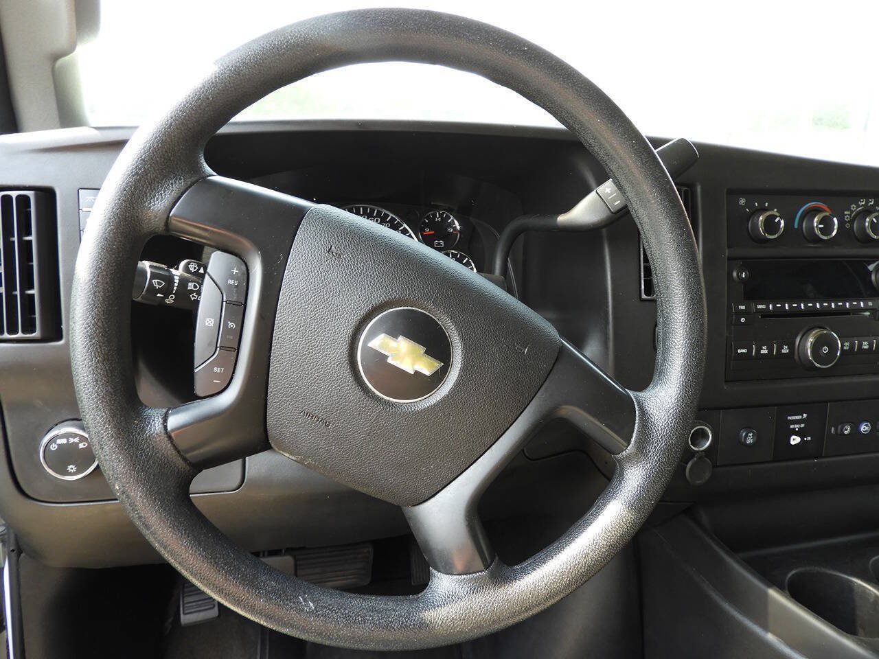 Used 2016 Chevrolet Express 2500 LT w/ LT Preferred Equipment Group RWD image 15