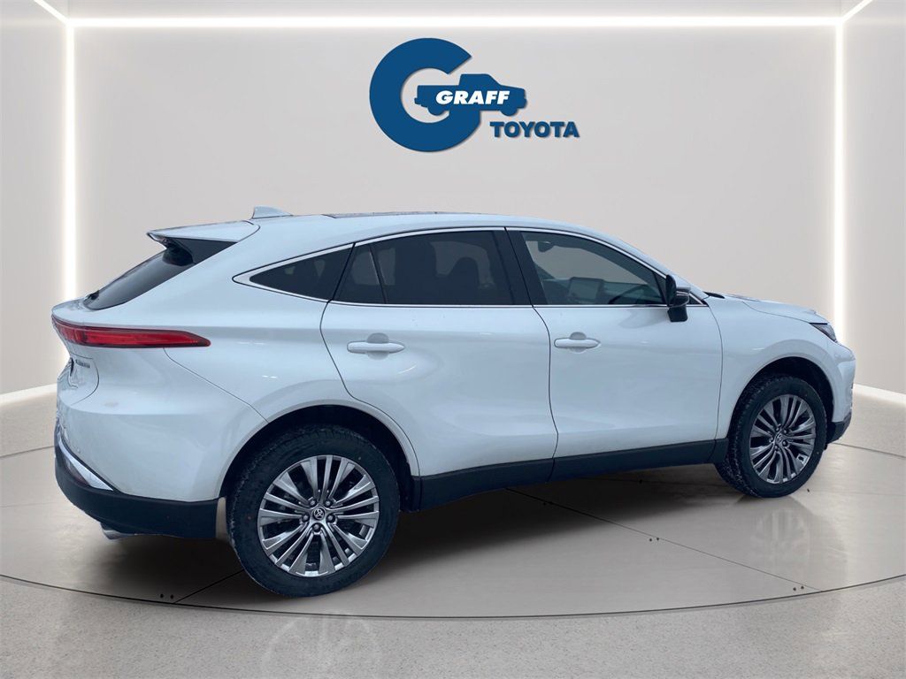 Used 2024 Toyota Venza Limited image 8