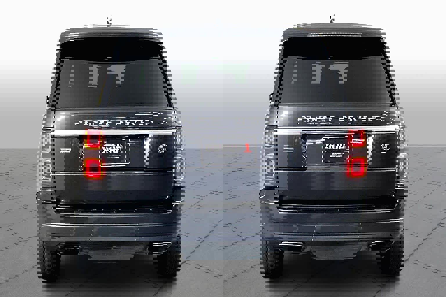 Used 2018 Land Rover Range Rover Supercharged image 4