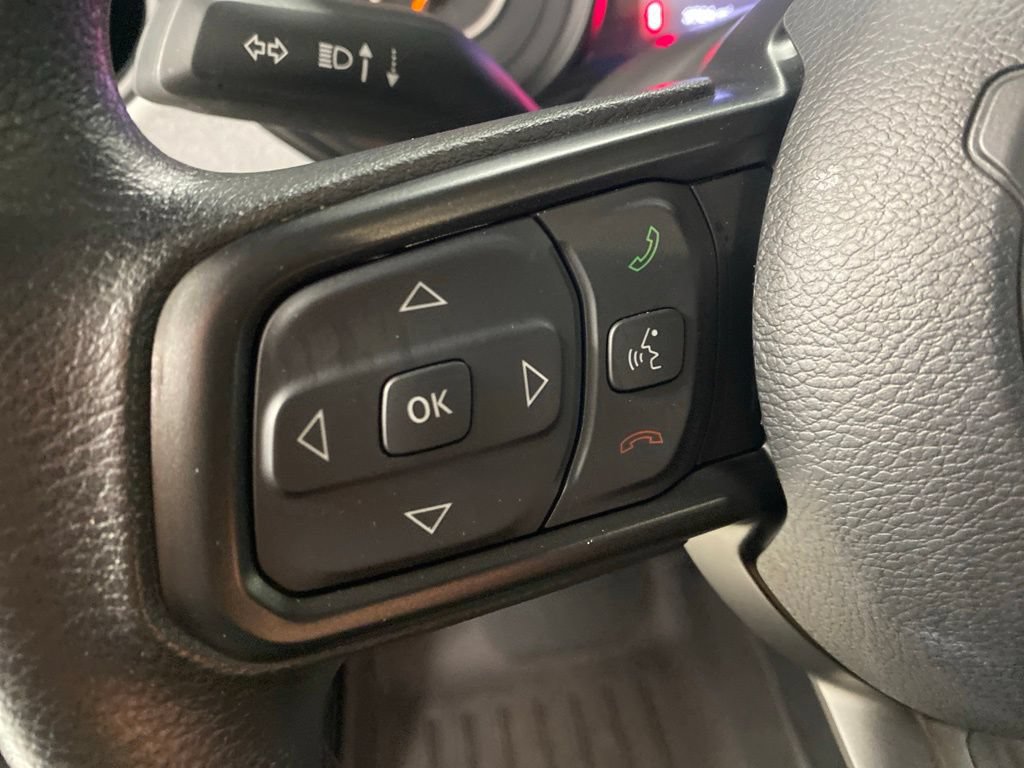 Used 2025 Jeep Wrangler Sport AWD/4WD image 30