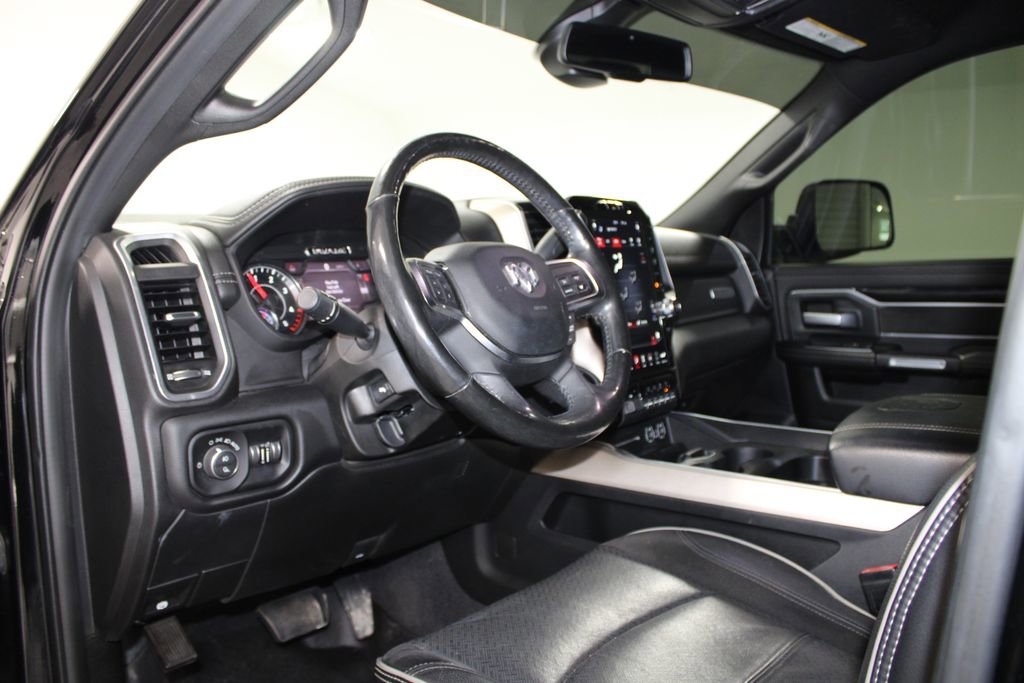 Used 2019 RAM 2500 Laramie w/ Black Appearance Package image 23