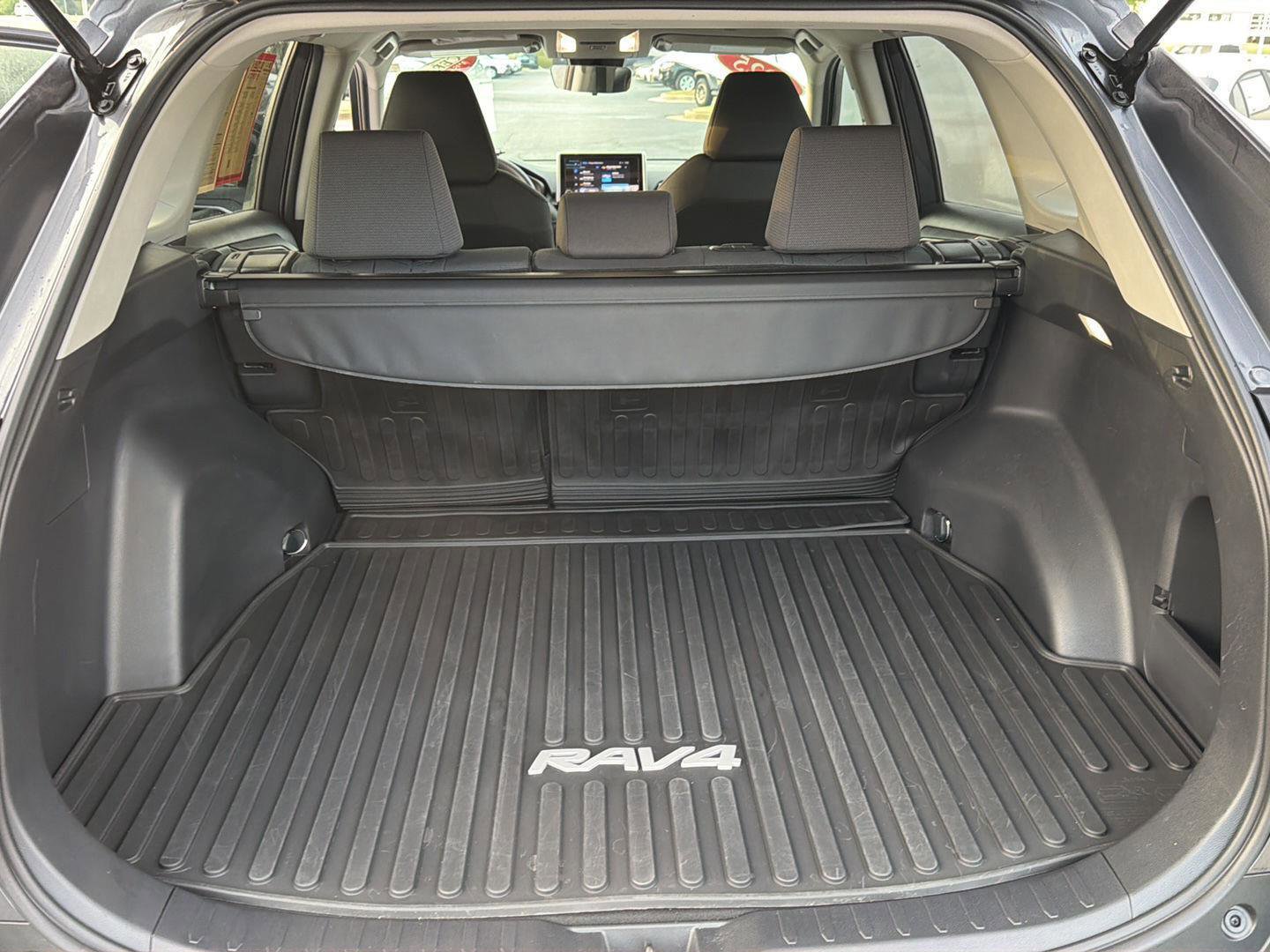 Certified 2025 Toyota RAV4 XLE AWD/4WD image 31