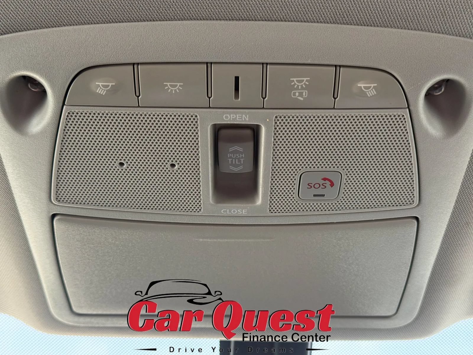 Used 2017 Nissan Maxima Platinum w/ Interior Lighting Package FWD image 25