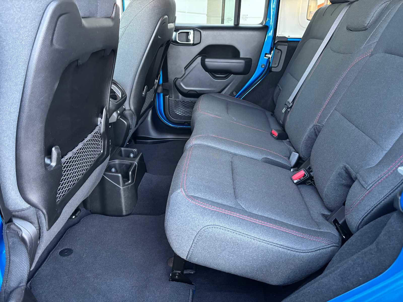 Used 2024 Jeep Wrangler Unlimited Rubicon image 17