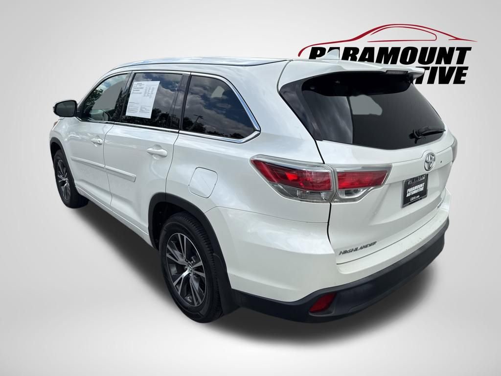 Used 2016 Toyota Highlander XLE AWD/4WD image 5