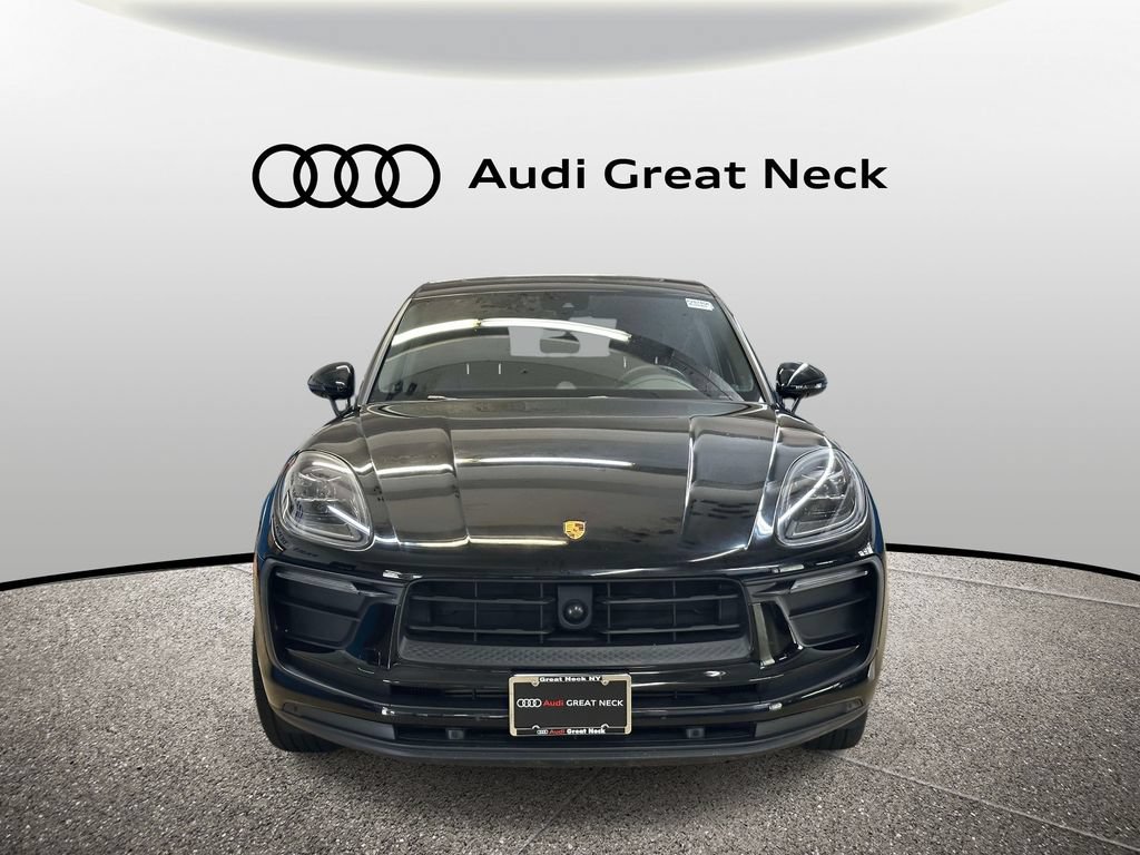 Used 2024 Porsche Macan AWD/4WD image 29