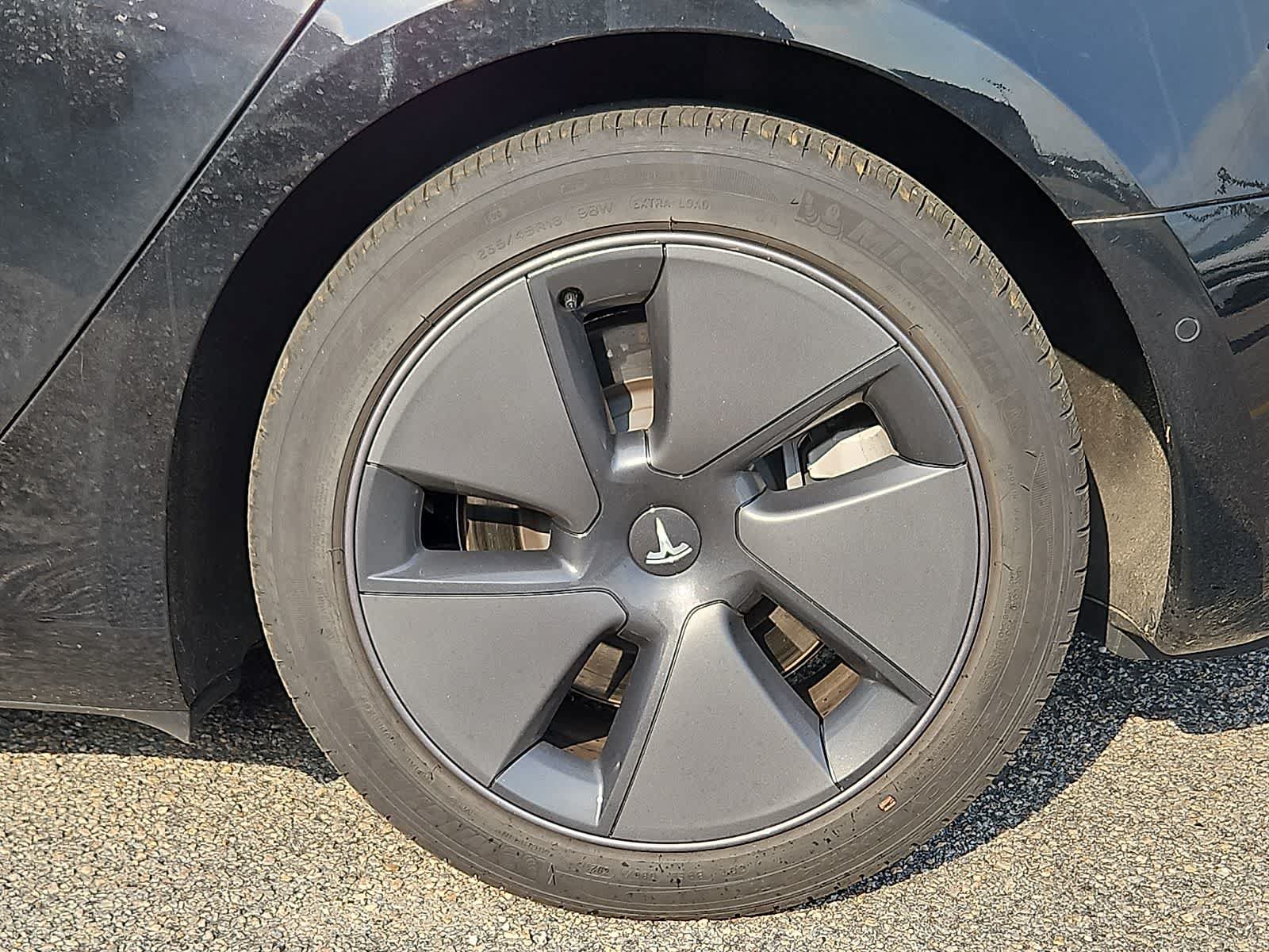 Used 2021 Tesla Model 3 Standard Range Plus RWD image 6