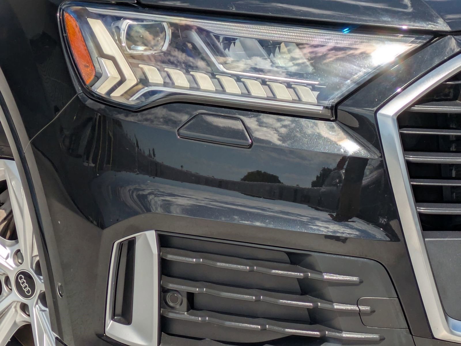 Used 2023 Audi Q7 2.0T Premium Plus w/ Premium Plus Package AWD/4WD image 25