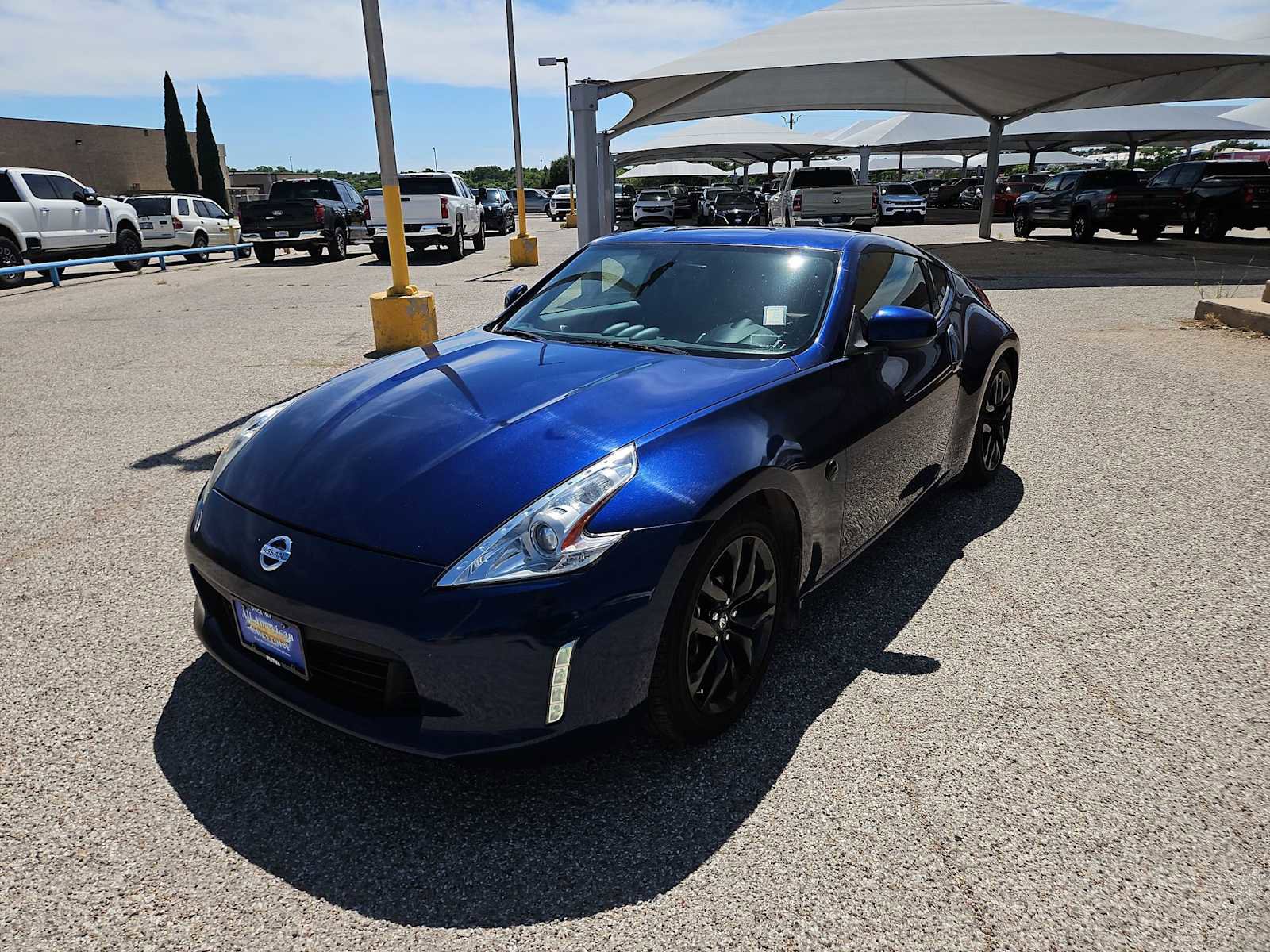 Used 2020 Nissan 370Z Coupe RWD image 4