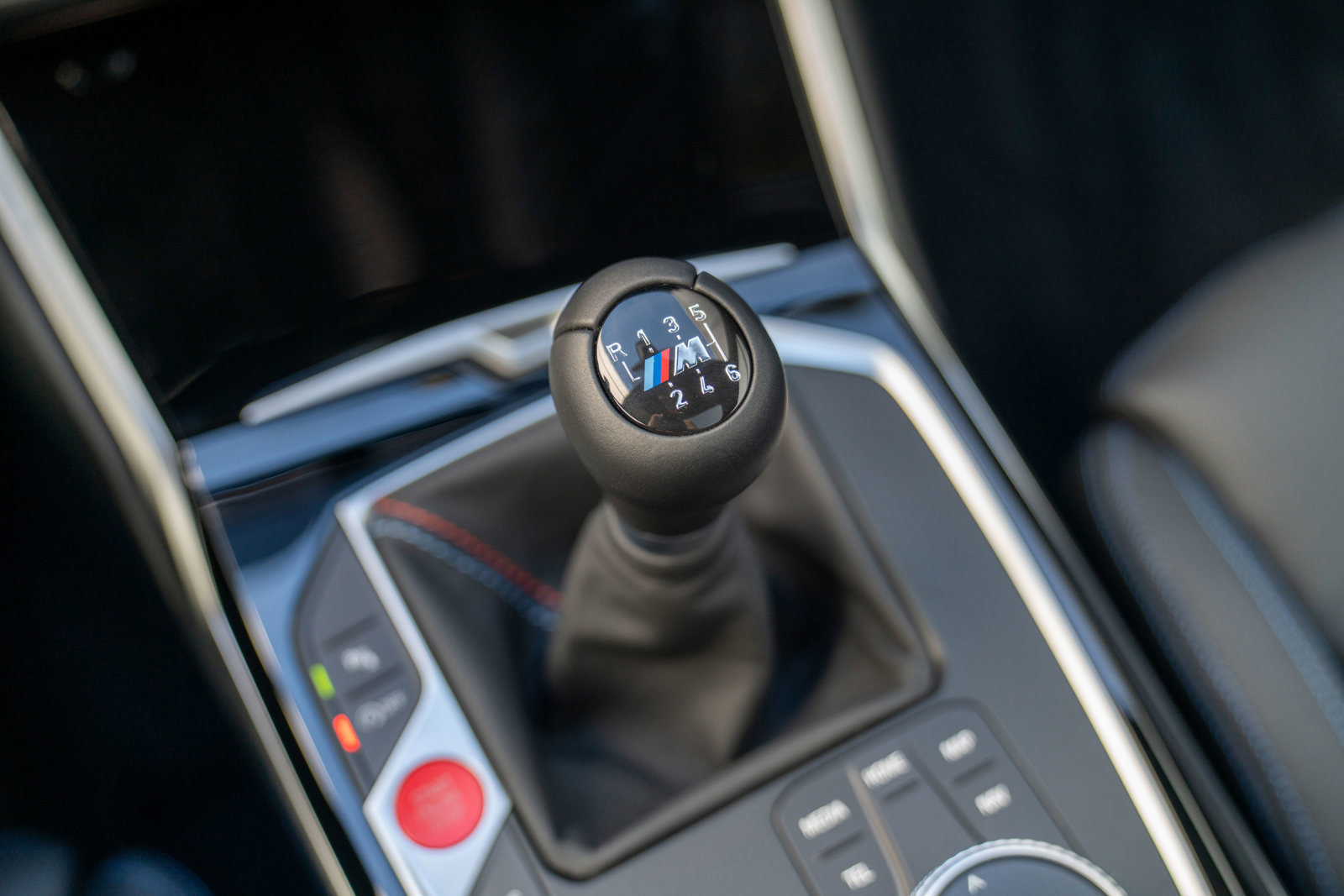 Used 2024 BMW M2 w/ Lighting Package image 36