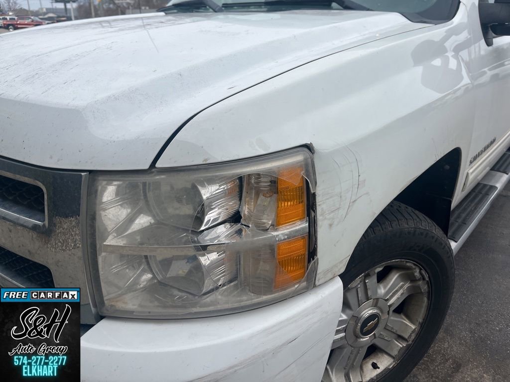 Used 2011 Chevrolet Silverado 1500 LT w/ All-Star Edition image 4