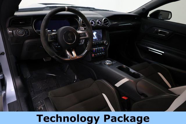 Used 2022 Ford Mustang Shelby GT500 w/ Carbon Fiber Track Pack image 13