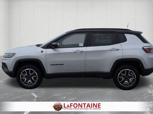 New 2026 Jeep Compass Trailhawk w/ Sun, Sound & Navigation Group image 2