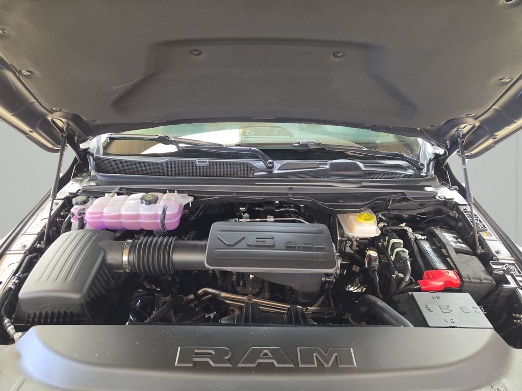 New 2026 RAM 1500 Express AWD/4WD image 21