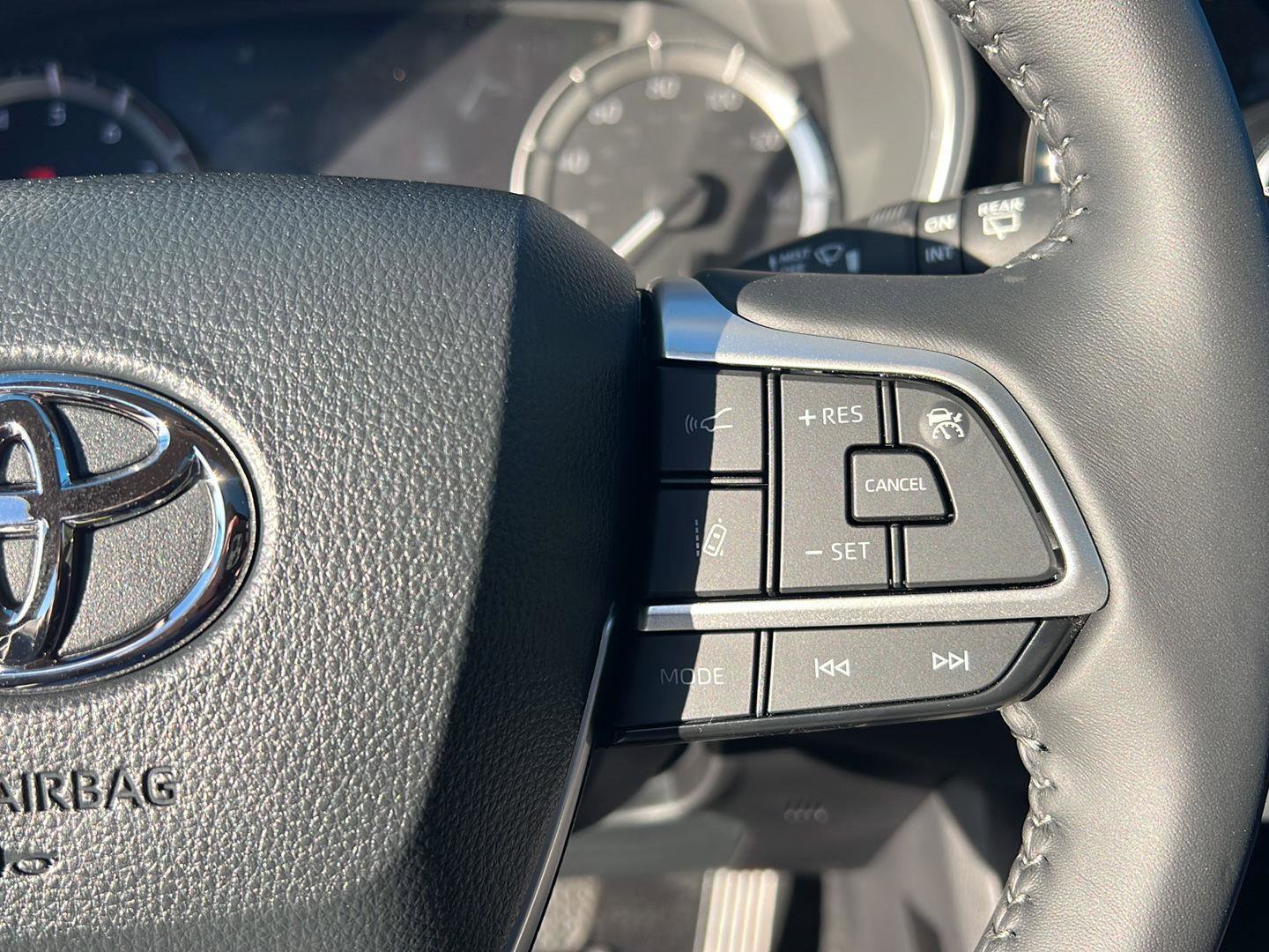 New 2026 Toyota Highlander XLE image 21