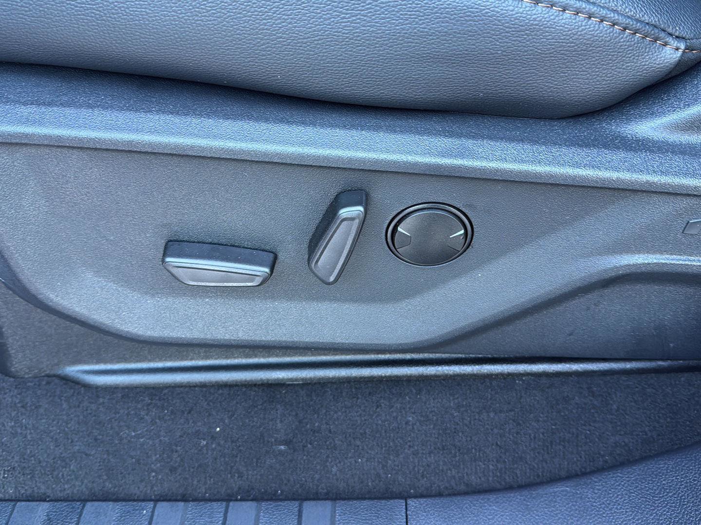 New 2026 Ford F250 Lariat w/ Chrome Package image 27