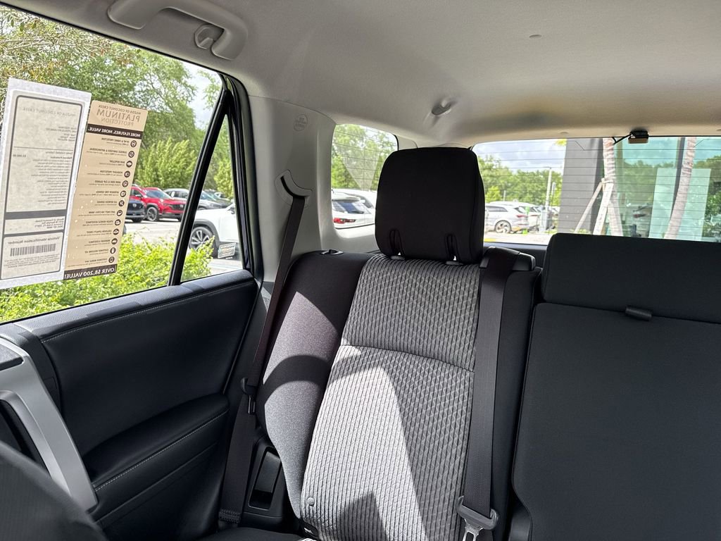 Used 2018 Toyota 4Runner SR5 image 17